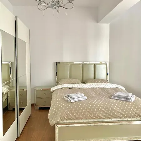 Apartment Nikolas Summerland Apartments *