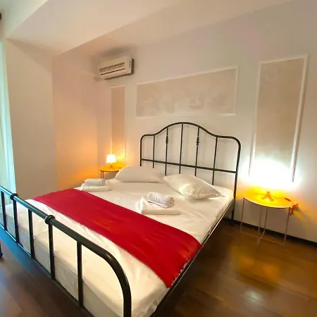 Apartment Nikolas Summerland Apartments Mamaia