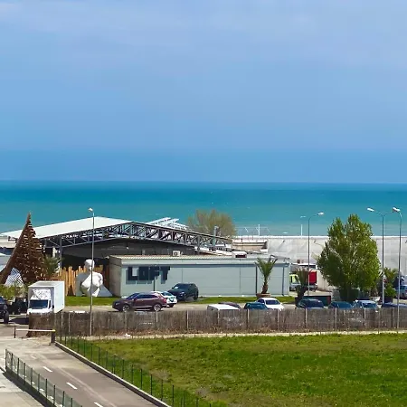 Apartment Nikolas Summerland Apartments Mamaia